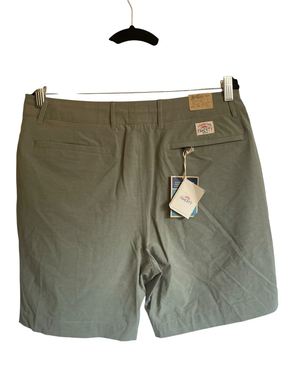 Faherty All Day Short Flat-Front Stretch in Olive Green 7” Inseam NWT